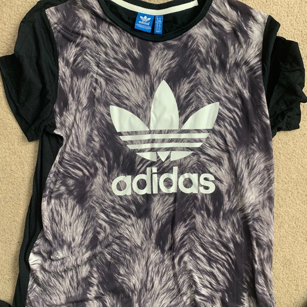 Adidas top never worn